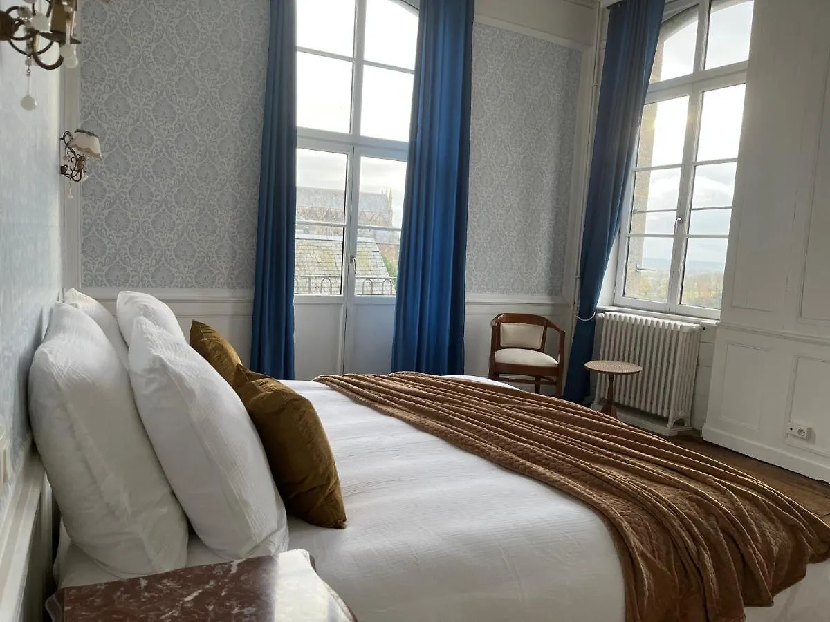 Bed & Breakfast Mercier De Montigny - Les Chambres Du Beffroi - Spa Et Massage Fougeres France
