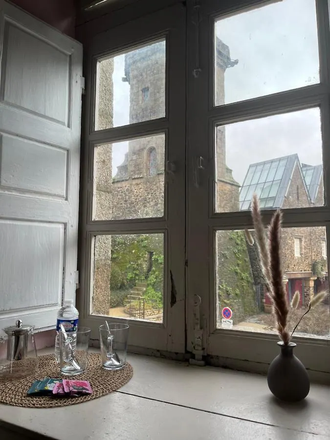 Bed & Breakfast Mercier De Montigny - Les Chambres Du Beffroi - Spa Et Massage Fougeres France