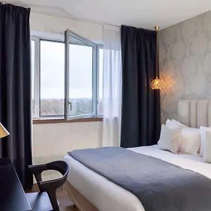 Western Isidore Hotel